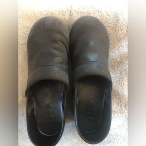 Sanita blue Grey suede clogs